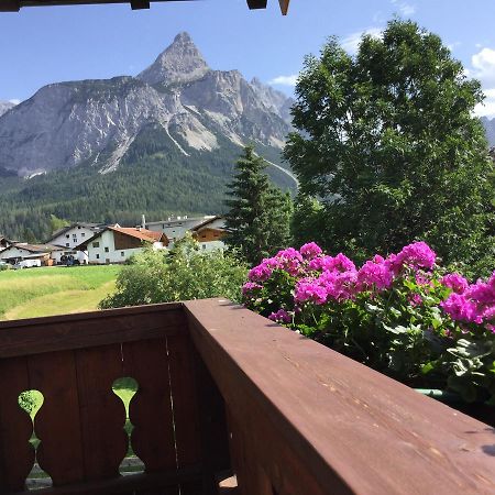 Bed and Breakfast Haus Karl'S Ruh à Ehrwald Extérieur photo