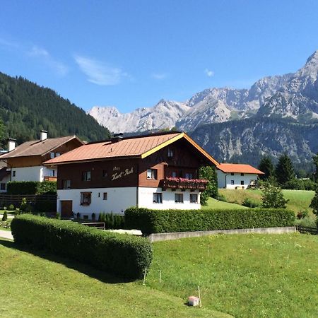 Bed and Breakfast Haus Karl'S Ruh à Ehrwald Extérieur photo