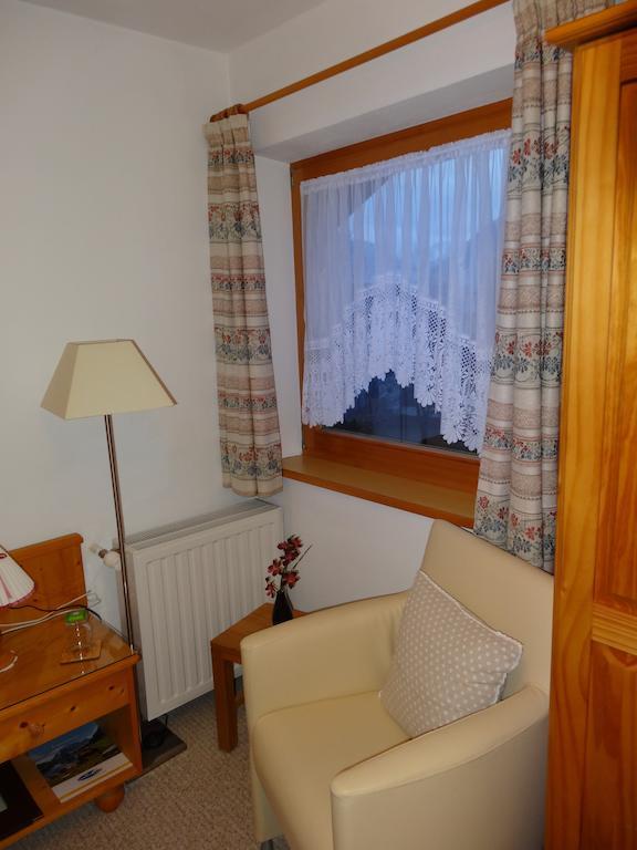 Bed and Breakfast Haus Karl'S Ruh à Ehrwald Chambre photo