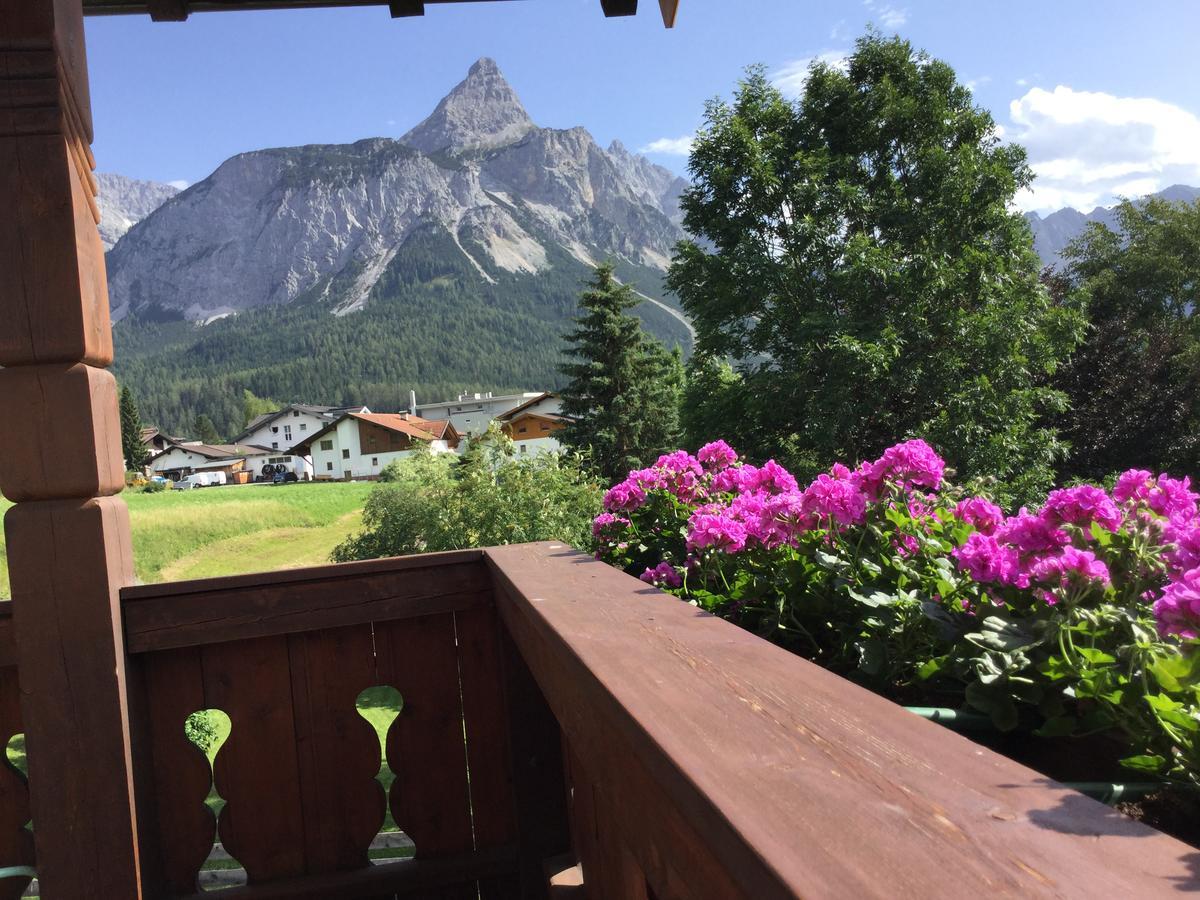 Bed and Breakfast Haus Karl'S Ruh à Ehrwald Extérieur photo